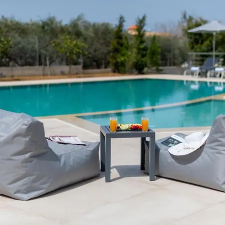 Destino Luxury Apts Apartment *