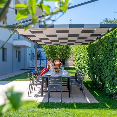 Destino Luxury Apts Apartment *